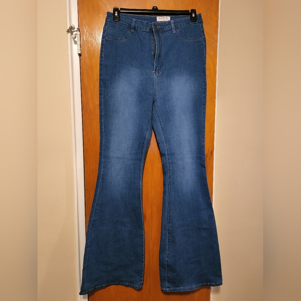 Swank A Posh Medium Wash Bing High Waist Stretchy Bell Bottom Jeans, Size 20 (2x
